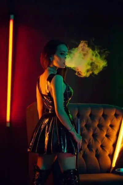 Hookah by Cece, plate 1